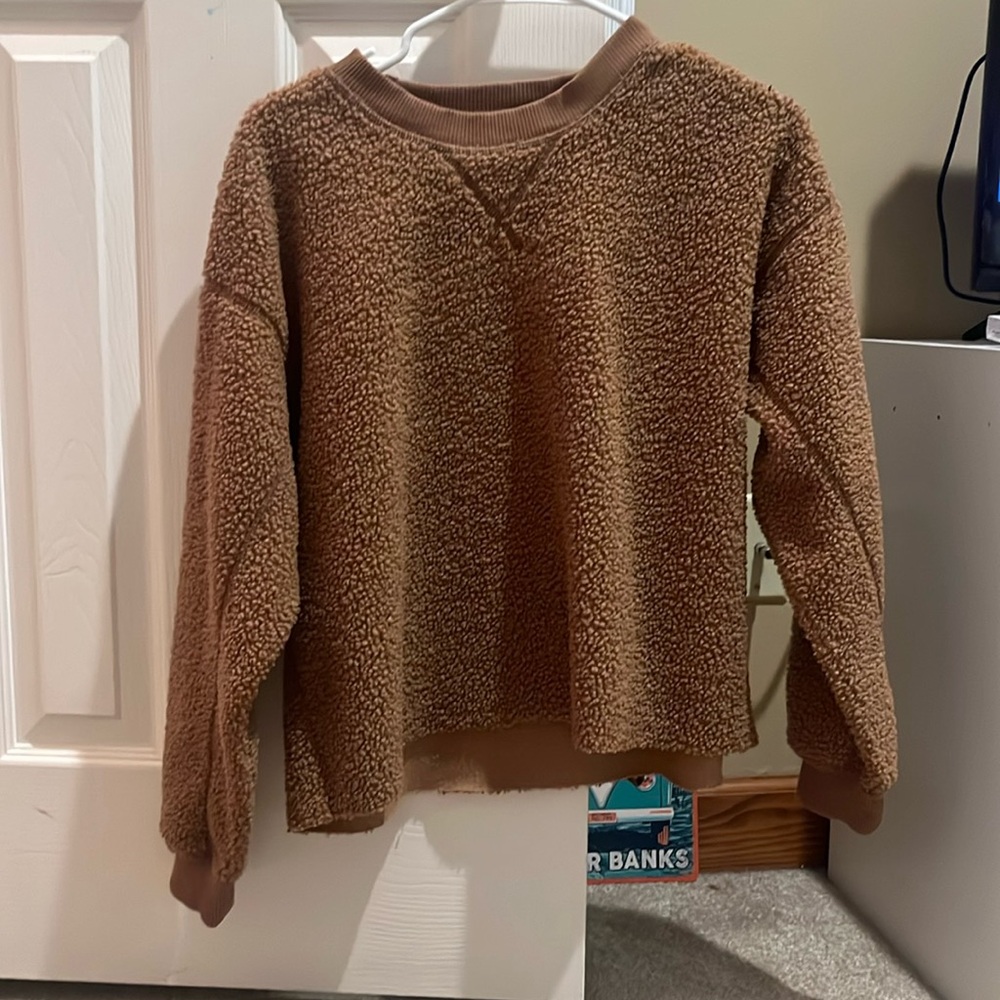 AMERICAN EAGLE SWEATER!